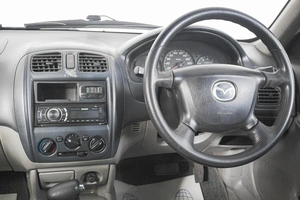 Седан Mazda Familia 2002 года, 299000 рублей, Кемерово