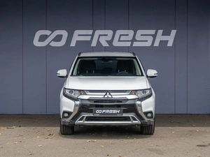 Внедорожник Mitsubishi Outlander 2019 года, 1755000 рублей, Краснодар
