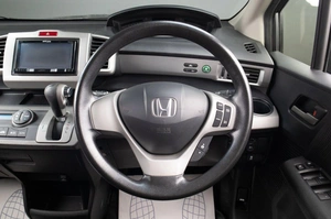 Минивэн Honda Freed 2014 года, 989000 рублей, Оренбург