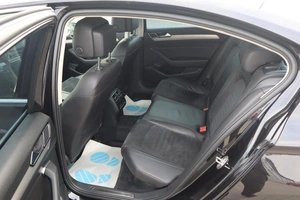 Седан Volkswagen Passat 2015 года, 1900000 рублей, Мирное