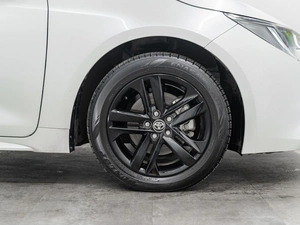 Хетчбэк Toyota Corolla 2021 года, 1910000 рублей, Красноярск