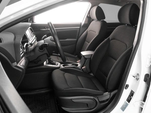 Седан Hyundai Elantra 2019 года, 1649000 рублей, Тюмень