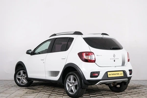 Хетчбэк Renault Sandero 2017 года, 1199000 рублей, Красноярск