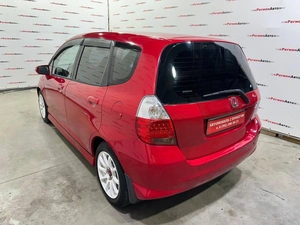 Хетчбэк Honda Jazz 2007 года, 570000 рублей, Красноярск