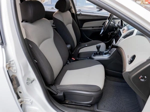 Универсал Chevrolet Cruze 2013 года, 1029000 рублей, Саратов