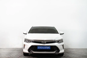 Седан Toyota Camry 2017 года, 2679000 рублей, Сургут