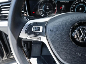 Внедорожник Volkswagen Touareg 2019 года, 4150000 рублей, Ставрополь