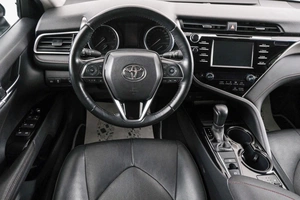 Седан Toyota Camry 2020 года, 3199000 рублей, Красноярск