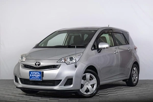 Хетчбэк Toyota Ractis 2014 года, 1219000 рублей, Томск