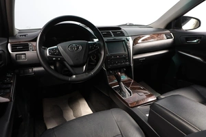 Седан Toyota Camry 2016 года, 1999000 рублей, Новосибирск