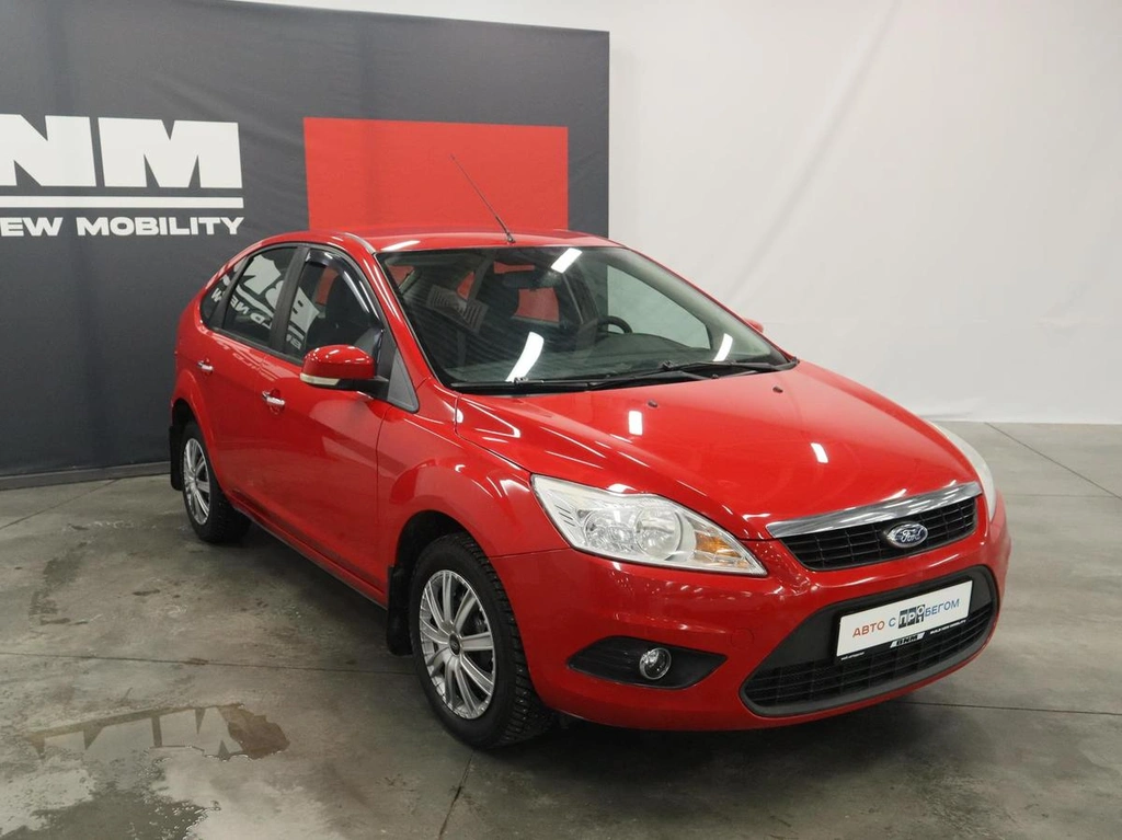 Хэтчбек Ford Focus 2011 года, 810000 рублей, Курск