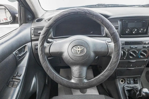 Седан Toyota Corolla 2005 года, 629000 рублей, Барнаул