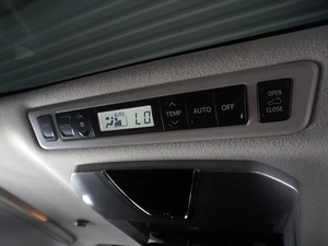 Минивэн Toyota Vellfire 2010 года, 2070000 рублей, Минеральные Воды