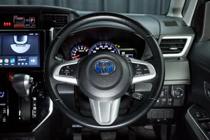 Хетчбэк Toyota Tank 2017 года, 1060000 рублей, Красноярск