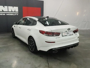 Седан Kia Optima 2019 года, 1960000 рублей, Курск