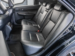 Седан Toyota Camry 2017 года, 1979000 рублей, Тюмень