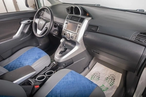 Минивэн Toyota Verso 2012 года, 1249000 рублей, Томск