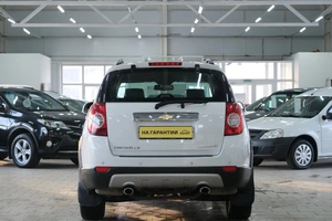 Внедорожник Chevrolet Captiva 2010 года, 1089000 рублей, Омск