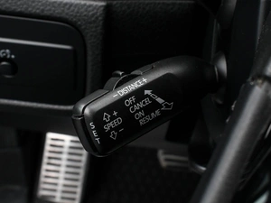 Внедорожник Volkswagen Touareg 2016 года, 3325000 рублей, Волгоград