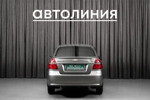 Седан Chevrolet Aveo 2010 года, 549000 рублей, Красноярск