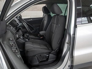 Внедорожник Volkswagen Tiguan 2011 года, 1181000 рублей, Краснодар