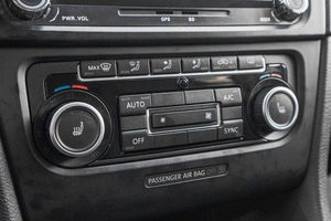 Универсал Volkswagen Golf 2012 года, 1149000 рублей, Барнаул