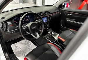 Седан Kia Rio 2020 года, 1697000 рублей, Красноярск