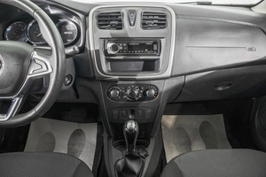 Седан Renault Logan 2020 года, 839000 рублей, Барнаул