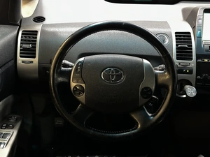 Лифтбек Toyota Prius 2008 года, 947000 рублей, Красноярск