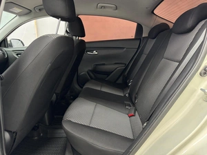 Седан Kia Rio 2019 года, 1295000 рублей, Красноярск