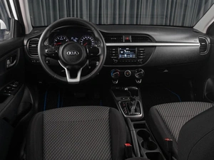 Седан Kia Rio 2018 года, 1019000 рублей, Тюмень