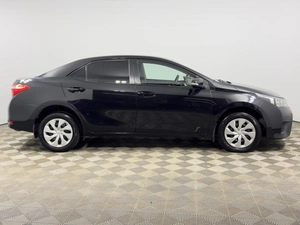 Седан Toyota Corolla 2013 года, 869900 рублей, Казань