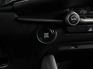 Седан Mazda 3 2019 года, 1899000 рублей, Ростов-на-Дону