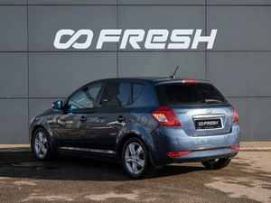 Хетчбэк Kia Ceed 2010 года, 695000 рублей, Краснодар