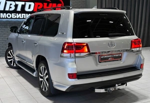 Внедорожник Toyota Land Cruiser 2018 года, 6900000 рублей, Красноярск