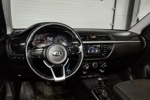 Седан Kia Rio 2017 года, 1159000 рублей, Ульяновск