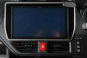 Минивэн Toyota Noah 2018 года, 2529000 рублей, Тюмень