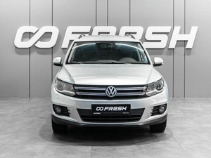 Внедорожник Volkswagen Tiguan 2011 года, 979000 рублей, Тюмень