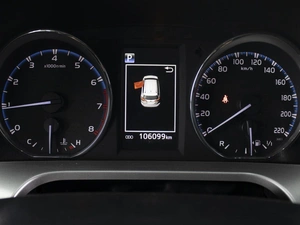 Внедорожник Toyota RAV4 2018 года, 2980000 рублей, Омск