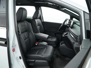 Минивэн Honda Elysion 2023 года, 4770055 рублей, Москва