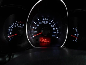 Хетчбэк Kia Rio 2012 года, 799000 рублей, Воронеж