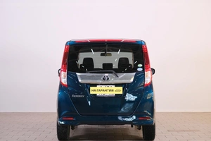 Минивэн Toyota Roomy 2017 года, 999000 рублей, Омск