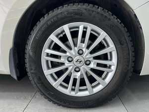 Седан Hyundai Solaris 2017 года, 1245000 рублей, Красноярск