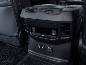 Внедорожник Toyota Sequoia 2025 года, 15300000 рублей, Новоивановское