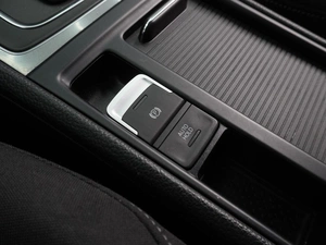 Хетчбэк Volkswagen Golf 2013 года, 1619000 рублей, Воронеж