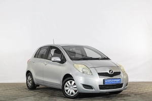 Хетчбэк Toyota Vitz 2009 года, 649000 рублей, Тюмень