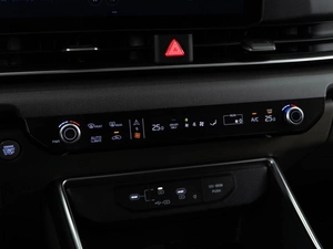 Минивэн Kia Carnival 2025 года, 6098999 рублей, Москва