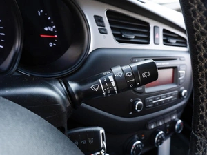 Хетчбэк Kia Ceed 2015 года, 1339000 рублей, Саратов