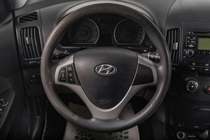 Хетчбэк Hyundai i30 2010 года, 799000 рублей, Томск