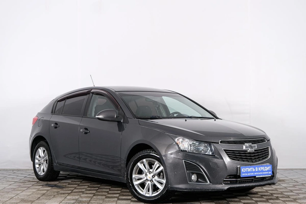 Хетчбэк Chevrolet Cruze 2013 года, 829000 рублей, Красноярск